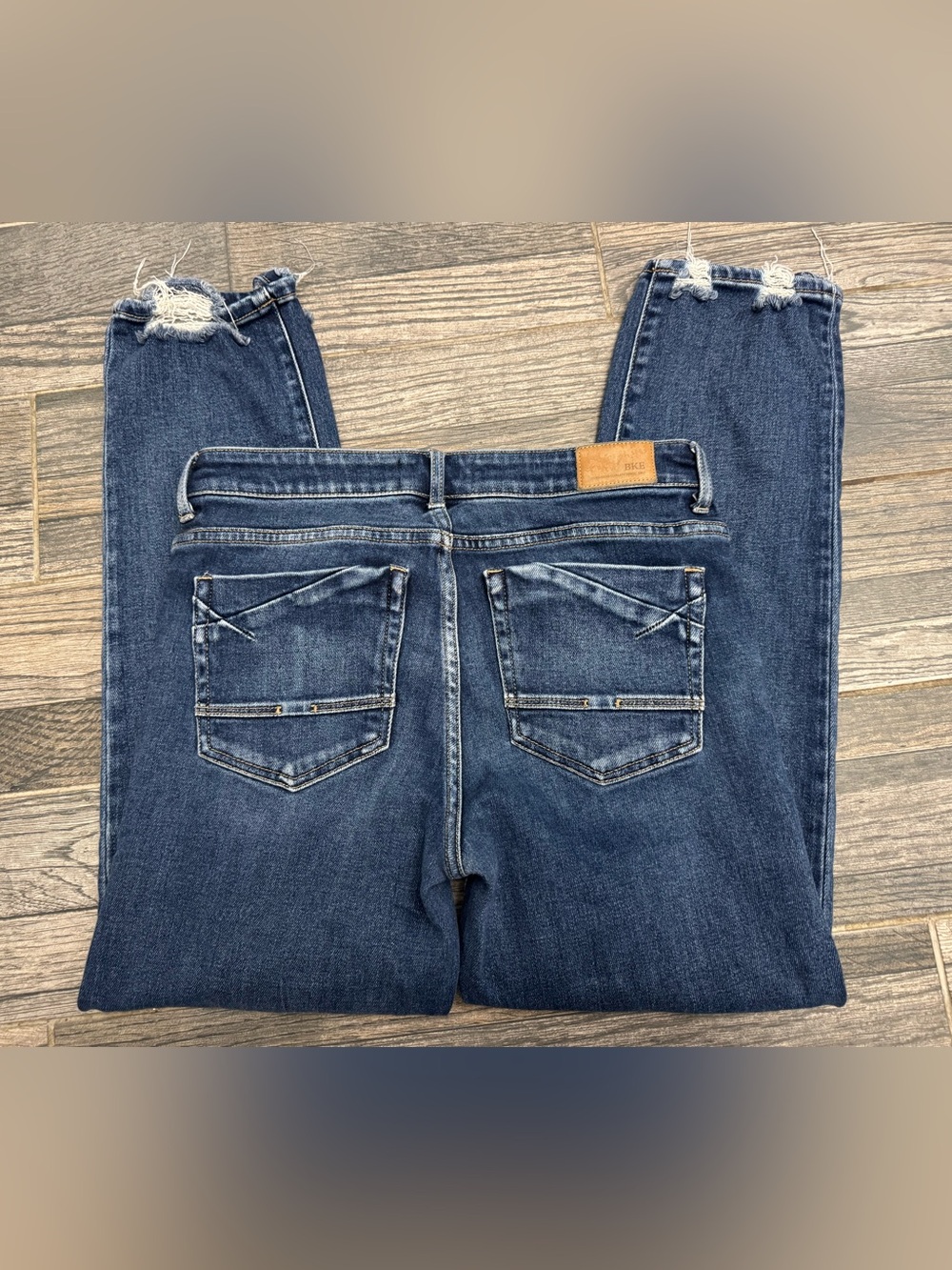 BKE Womens Payton Universal Fit Mid Rise Crop Straight Jeans - size 28 x 28